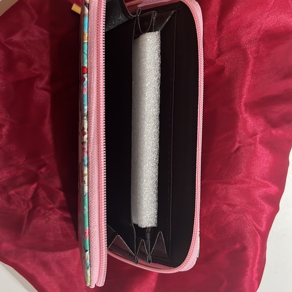 Wallet - Picture 3 of 3